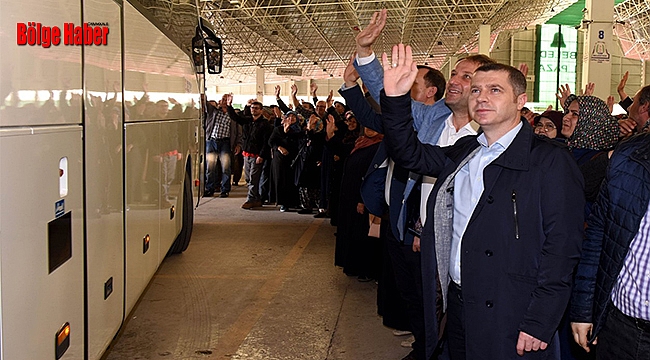 Başkan Kuzu Umre Yolcularını Uğurladı