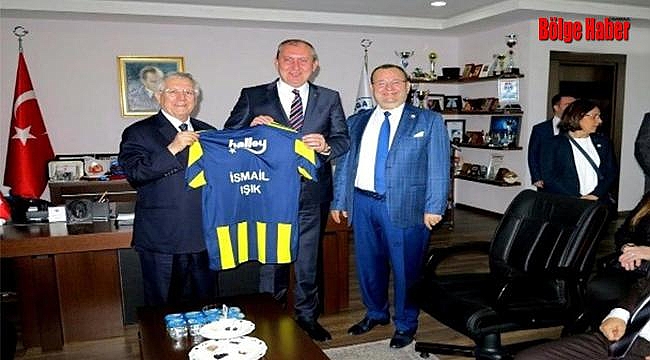 Fenerbahçe Spor Kulübü Başkanı Aziz Yıldırım Çanakkale'de