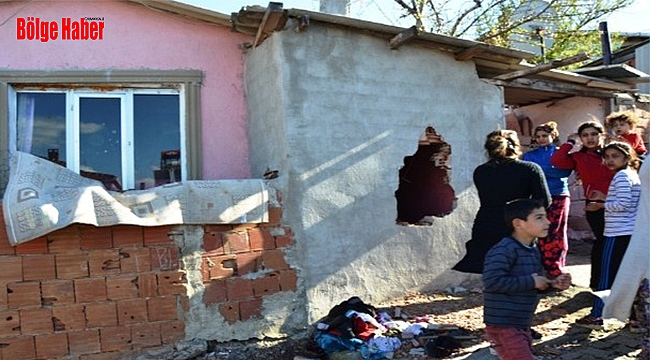 Yokuş Aşağı Kayan Araç Küçük Çocuğa Çarptı