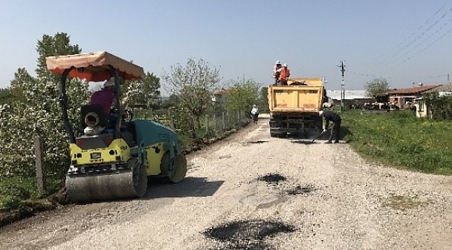Çan'da Köy Yollarında Bakım ve Onarım Çalışmaları Başladı
