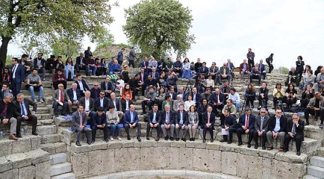 Çanakkale’de Edebiyat Şöleni