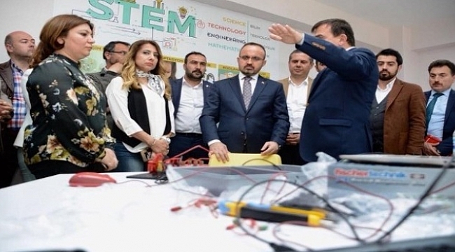 Çanakkale Turgutreis Ortaokulu’na STEM Laboratuvarı