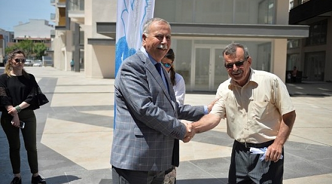 İsmetpaşa Mahallesinde Hak Sahipleri Tapularına Kavuştu