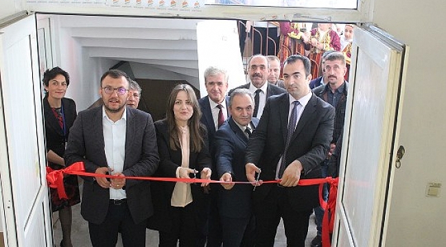 Umurbeyli Kadınların El Emekleri “Öğrenme Şenliği” Sergisinde Görücüye Çıktı