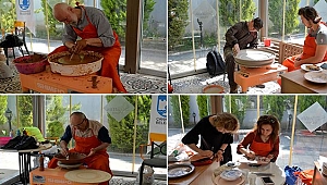 Ustalarla Geleneksel Çanakkale Seramikleri Çalıştayı Devam Ediyor