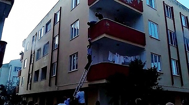 Yangında mahsur kalan bebeği vatandaşlar kurtardı