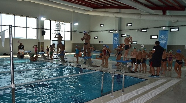 Ayvacık’ta yüzme coşkusu