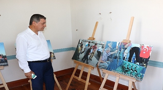 Çanakkale’de İHA’nın ‘15 Temmuz’ fotoğraf sergisi açıldı