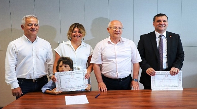 CHP’li vekiller mazbatalarını aldı