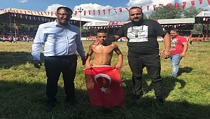 Umurbeyli güreşçi Kırkpınar’da tarih yazdı
