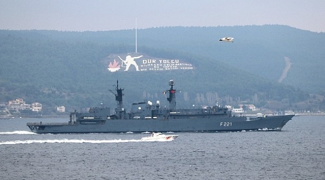 Romanya savaş gemisi Çanakkale Boğazı'ndan geçti