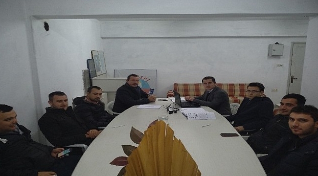 Çanakkale’nin Lapseki ilçesinde, Lapseki Dayanışma ve Geliştirme Derneği stratejik plan geliştirme toplantısı yaptı.