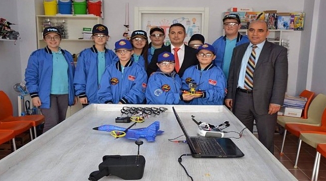 Öğrenciler kendi drone'larını yaptı