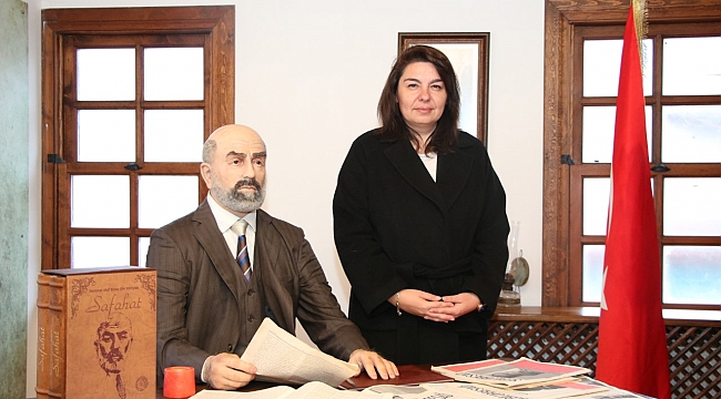 ALLAH BU MİLLET BİR DAHA İSTİKLÂL MARŞI YAZDIRMASIN