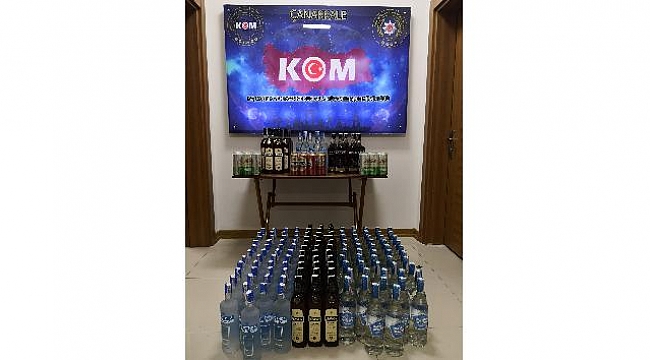 Feribot iskelesinde 196 şişe kaçak içki ele geçirildi