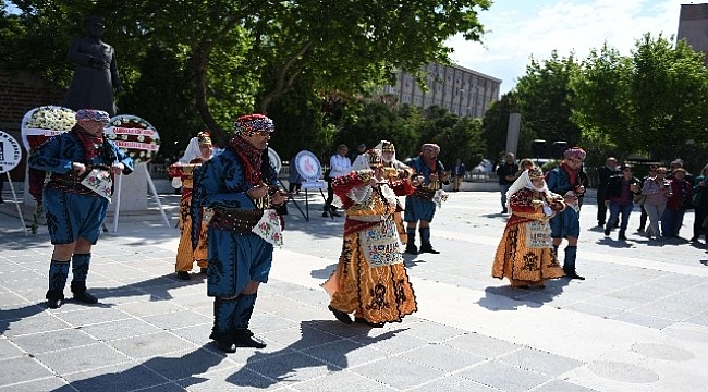 Çanakkale'de Engelliler Haftası çelenk töreni ile kutlandı