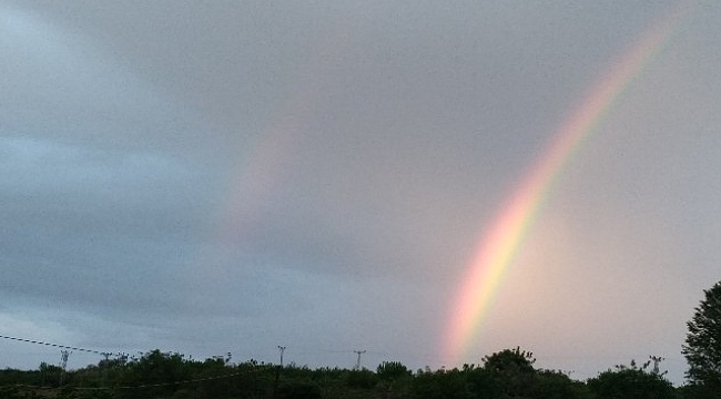 Lapseki'de çifte gökkuşağı oluştu