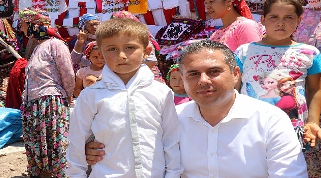 AK Parti İl Başkanı Yıldız, Ayvacık'ta düğüne katıldı