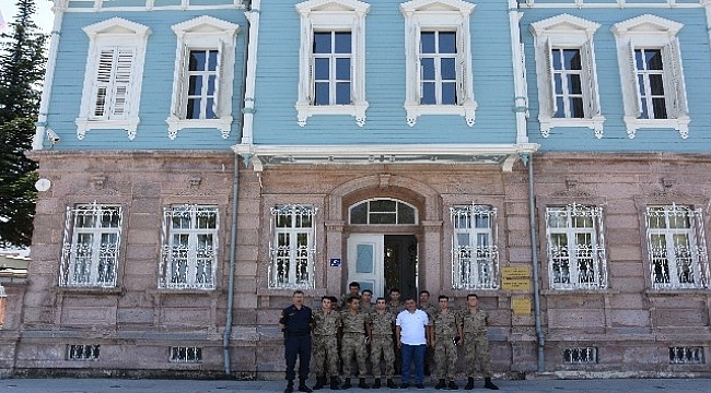 Akademi öğrencilerinden İl Müdürü Kemal Dokuz'a ziyaret
