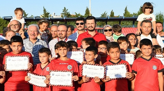 Bülent Turan, sertifika dağıtım programına katıldı