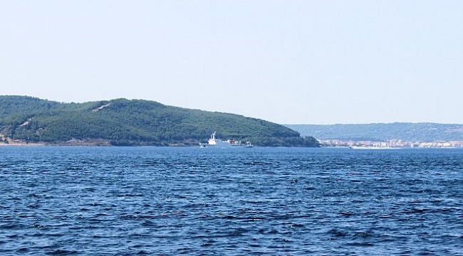 Rus istihbarat gemisi Çanakkale Boğazı'ndan geçti