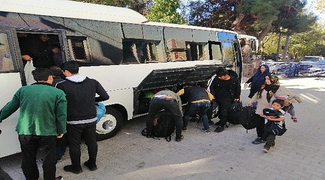 Ayvacık'ta 90 mülteci yakalandı