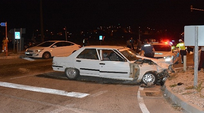 Çanakkale'de zincirleme trafik kazası: 2 yaralı