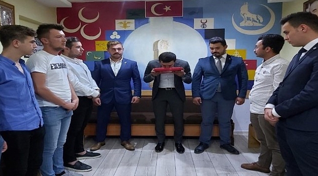 Çanakkale Ülkü Ocaklarında bayrak değişimi