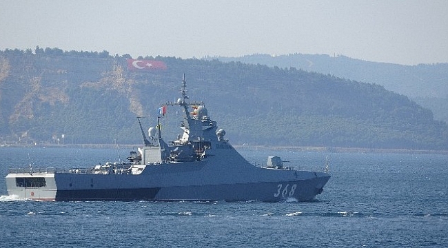 Rus savaş gemisi Çanakkale Boğazı'ndan geçti