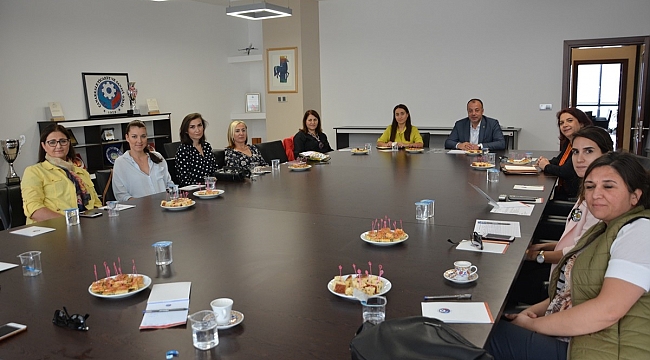ÇTSO YÖNETİM KURULU ÇANAKKALE İL KADIN GİRİŞİMCİLER KURULU ÜYELERİ İLE BİRARAYA GELDİ