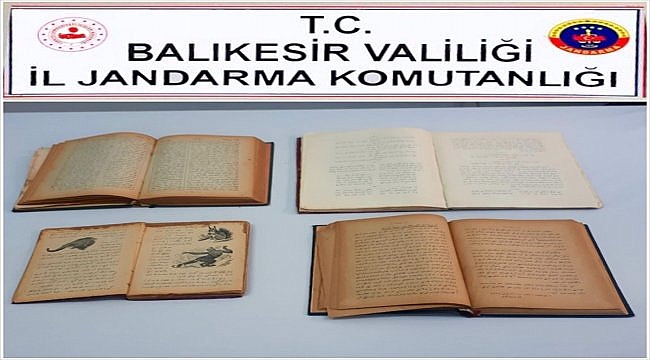 İnternette satışa çıkarılan Osmanlı dönemine ait 107 yıllık 4 bilim kitabı ele geçirildi