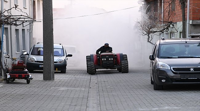 Lapseki'de meyve üreticilerinden Kovid-19 mücadelesine destek