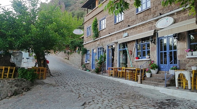 Assos'taki turistik tesisler sezona sosyal mesafe ve hijyen tedbirleriyle başladı