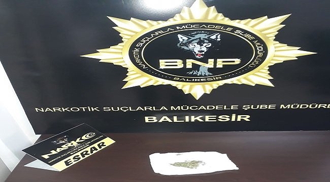 Balıkesir'de uyuşturucu operasyonunda yakalanan 2 zanlı tutuklandı