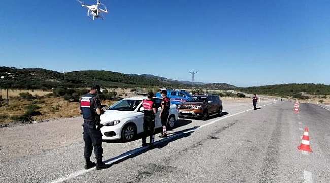 Jandarma ekipleri drone ile havadan trafik denetimi yaptı