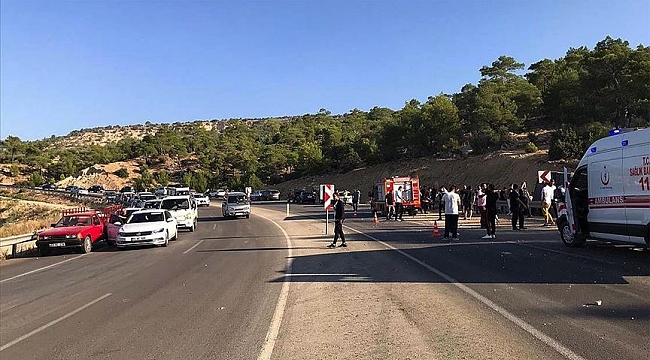 Mersin'de askerleri taşıyan otobüs devrildi: 5 şehit