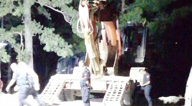 Devrilen dorsenin altında sıkışan operatör hayatını kaybetti