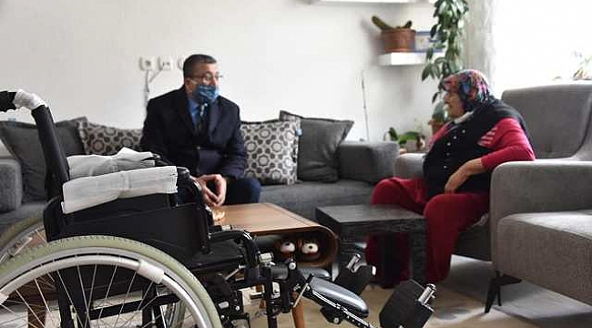 ÇAN BELEDİYE BAŞKAN'I BÜLENT ÖZ VE EKİBİ  BİR ANNEYE UMUT OLDU.