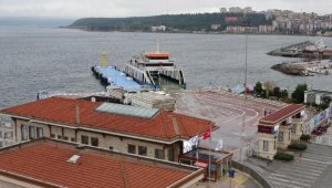 Gökçeada ve Bozcaada'ya yarınki feribot seferleri iptal edildi
