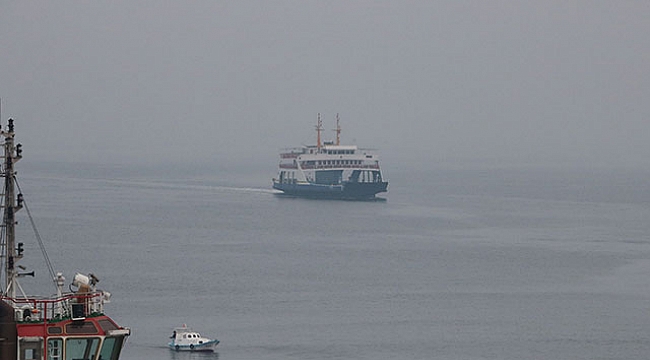 Çanakkale Boğazı, yoğun 'kar' nedeniyle 'gemi' geçişlerine kapatıldı