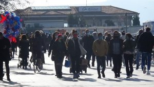 Çanakkale'de caddeler dolup, taştı