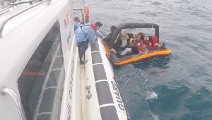 Çanakkale'de ölüme terk edilen 9 düzensiz göçmen kurtarıldı