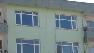 1 yaşındaki Fatmagül, pencereden düşerek, hayatını kaybetti