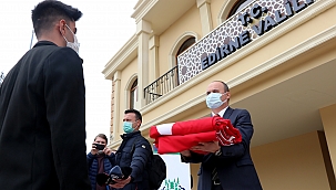 Çanakkale'de 18 Mart'ta göndere çekilecek Türk bayrağı, Edirne'den yola çıktı