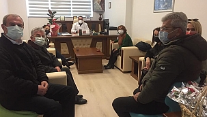 CHP Lâpseki İlçe Başkanlığımdan Sağlık çalışanlarına ziyaret..