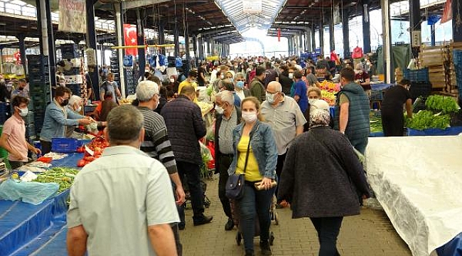 Çanakkale'de pazar yerinde tedirgin eden görüntü