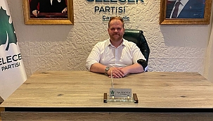 Yiğit Akkoyun ''BU ÜLKEDE ÖLESİYE ADAM DÖVENE ÖDÜL OLARAK MAKAM VERİLİYOR''!