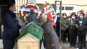 Çanakkale'de denizde boğulan diş hekimi son yolculuğuna uğurlandı