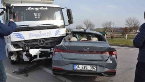 Biga'da trafik kazası: 1 ölü, 2 yaralı