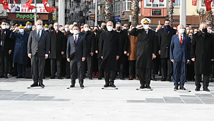 18 Mart Törenleri Atatürk Anıtına Sunulan Çelenkler İle Başladı
